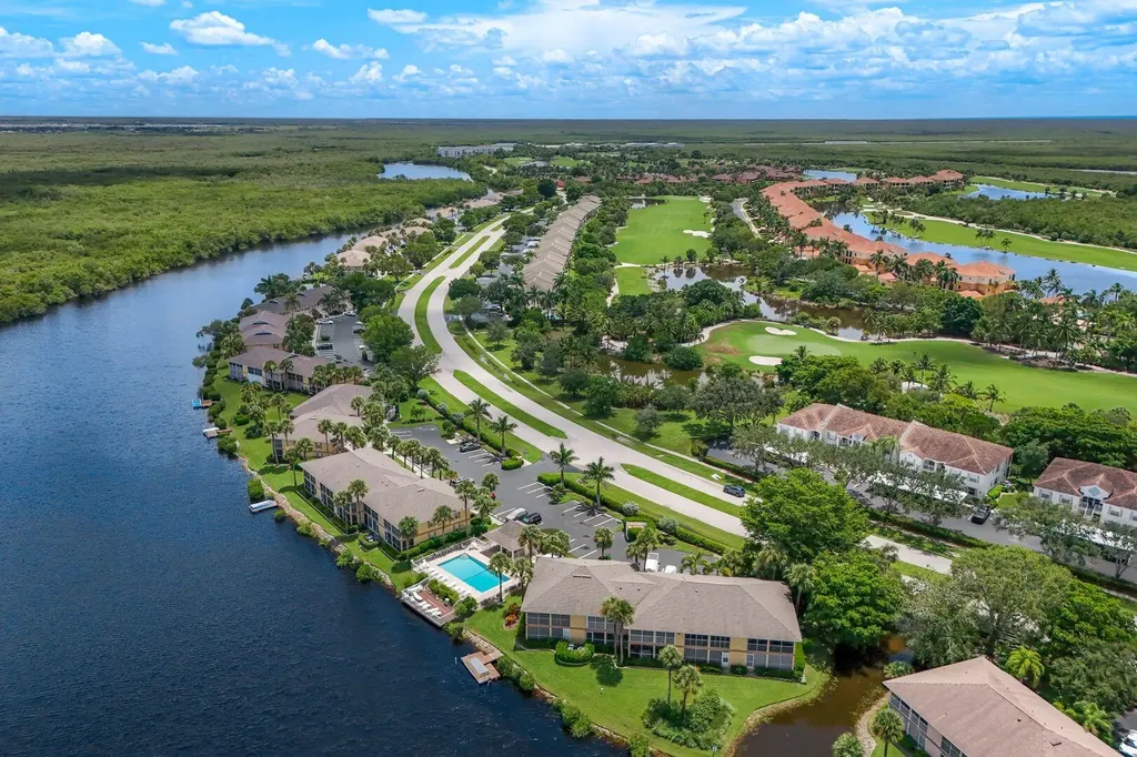 1325 Mainsail Drive Naples FL 34114