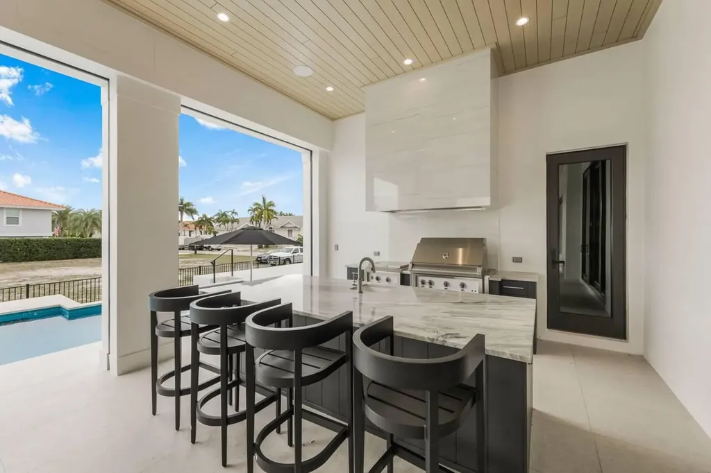 661 Amber Drive Marco Island FL 34145