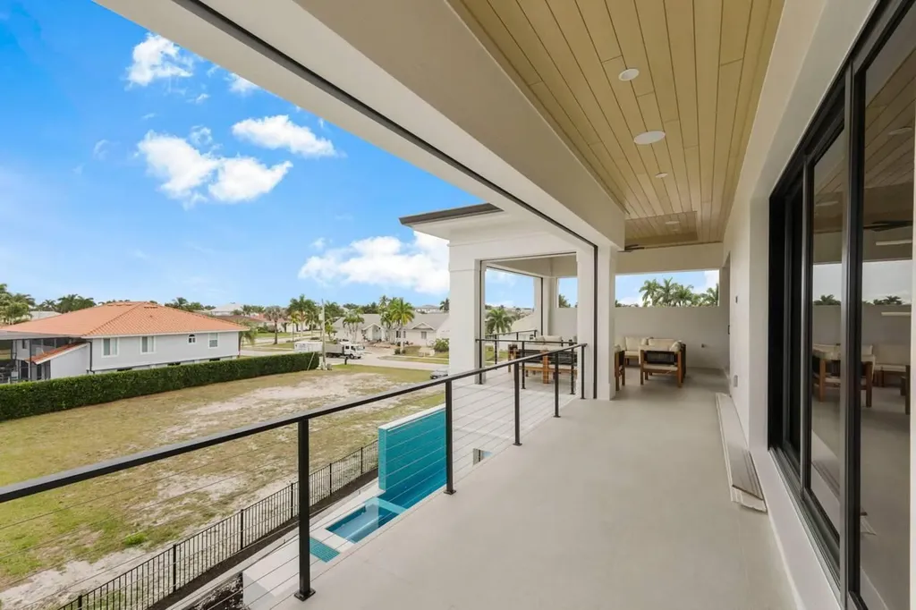 661 Amber Drive Marco Island FL 34145