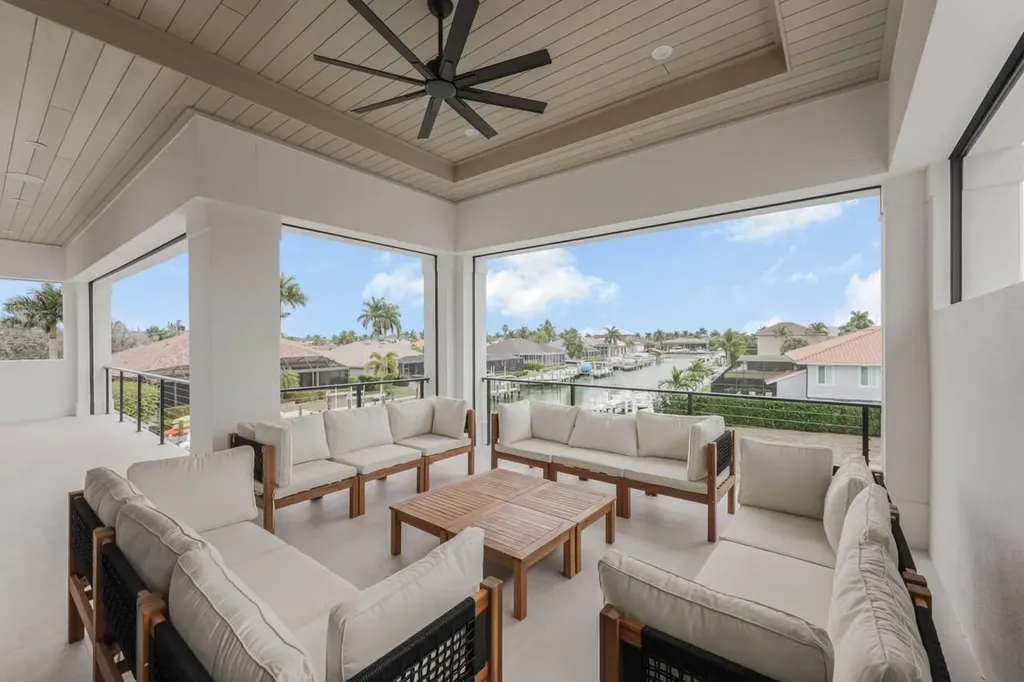 661 Amber Drive Marco Island FL 34145