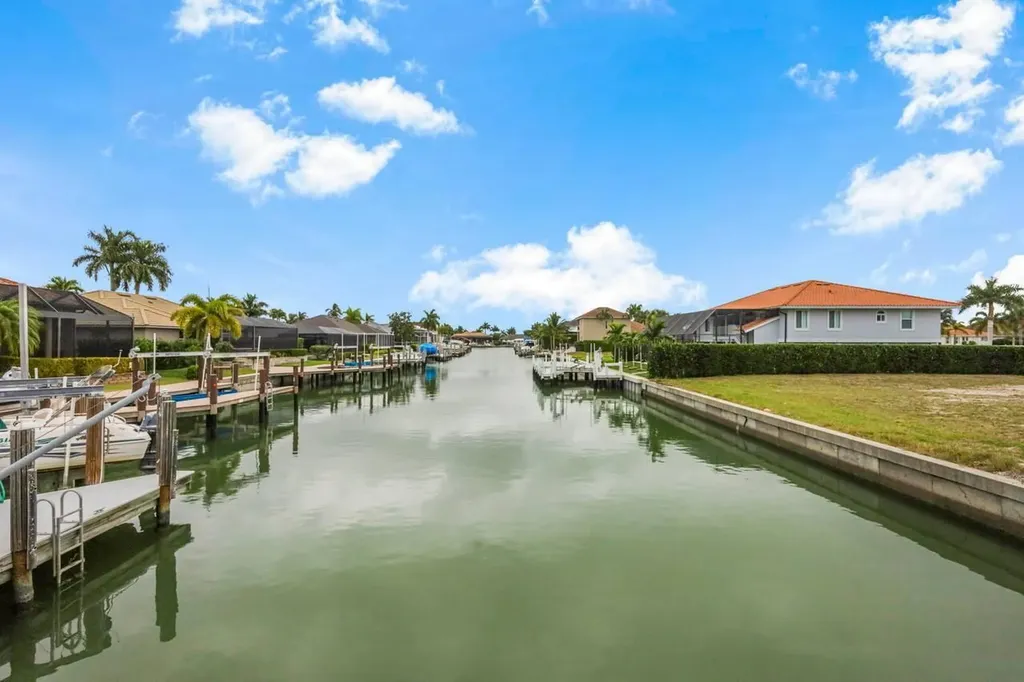 661 Amber Drive Marco Island FL 34145