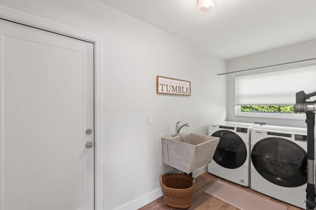 403 Grenada Avenue Naples FL 34113