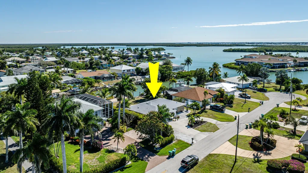 403 Grenada Avenue Naples FL 34113