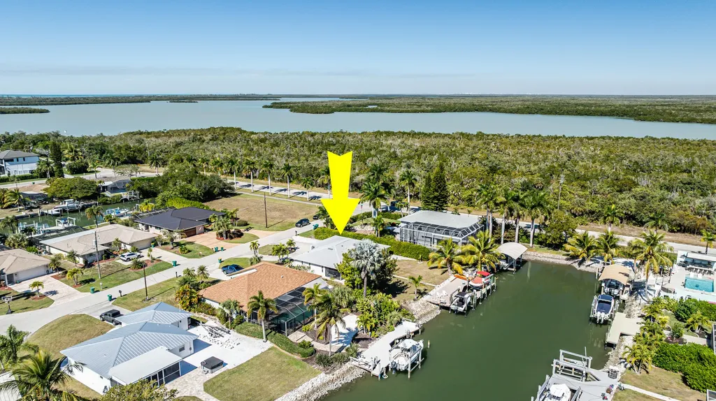 403 Grenada Avenue Naples FL 34113