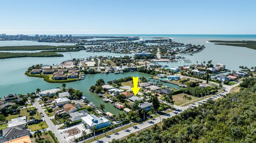 403 Grenada Avenue Naples FL 34113