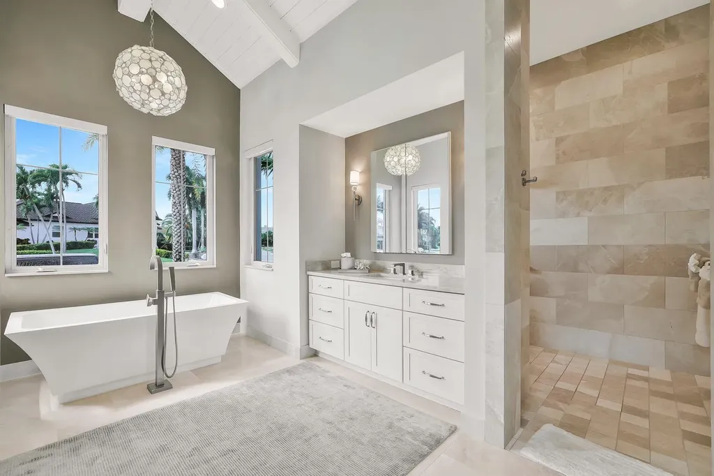 689 Pelican Court Marco Island FL 34145