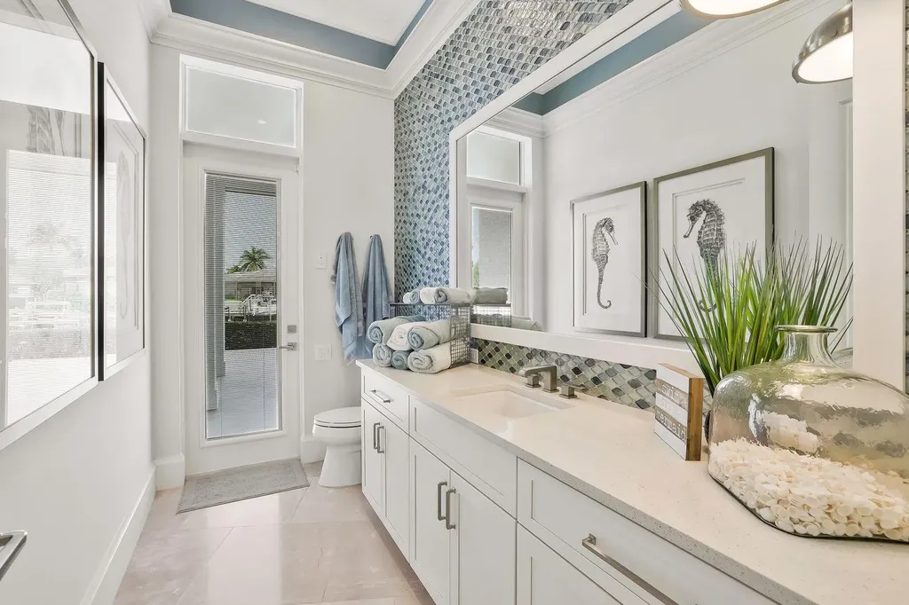 689 Pelican Court Marco Island FL 34145