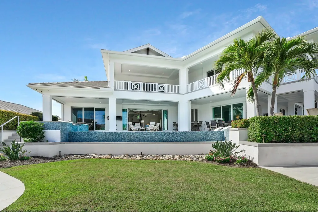 689 Pelican Court Marco Island FL 34145