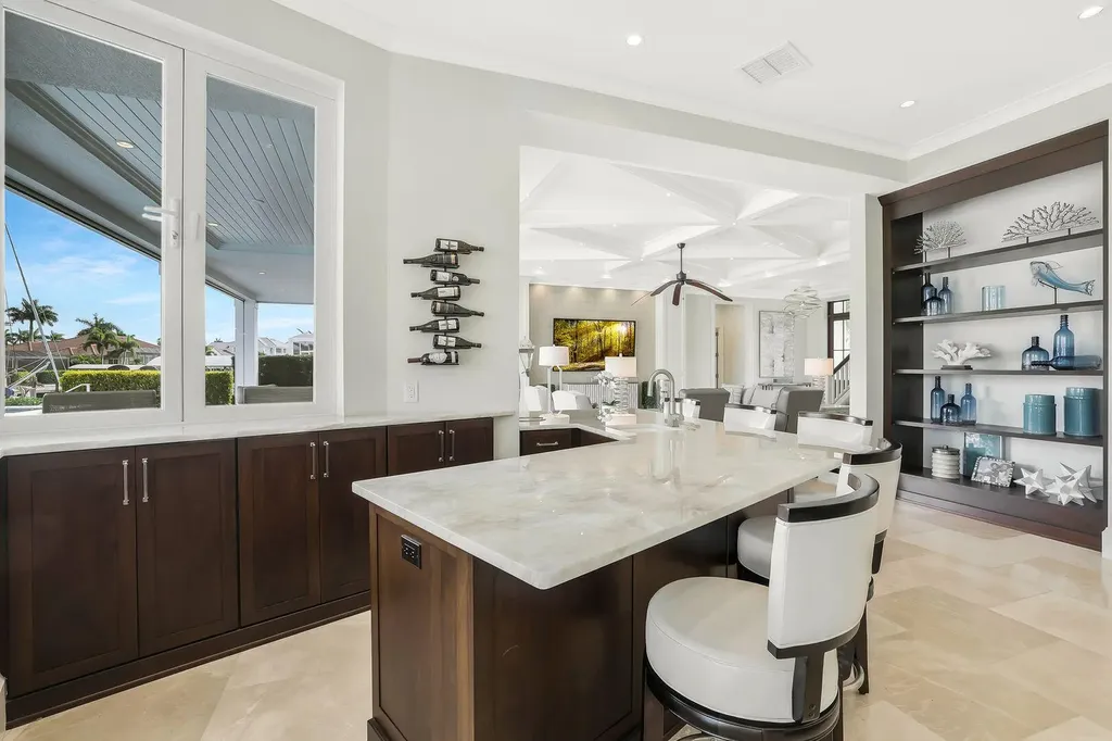 689 Pelican Court Marco Island FL 34145