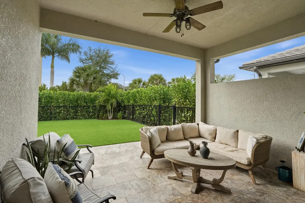 14708 Kingfisher Loop Naples FL 34120