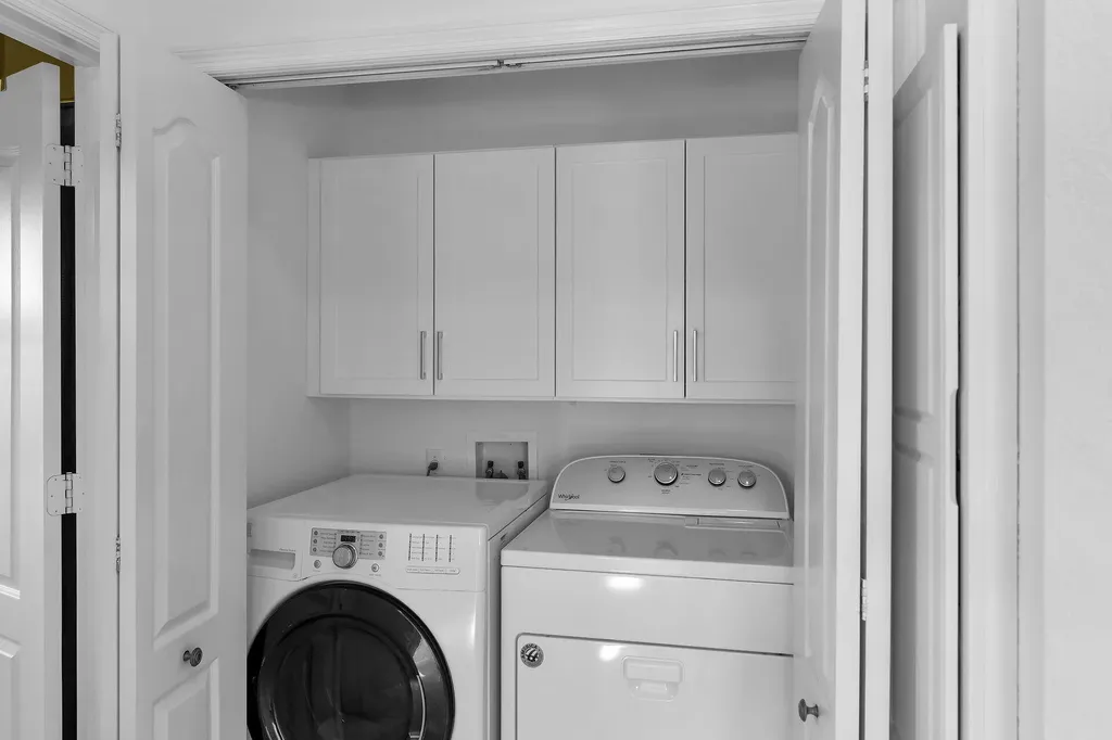 162 Newport Drive Naples FL 34114