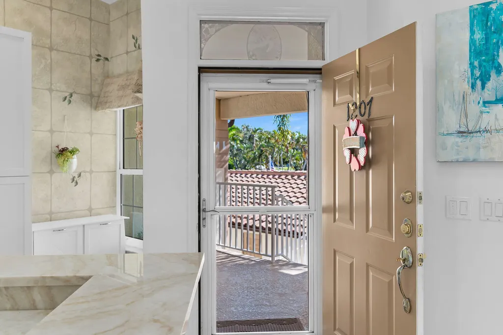 162 Newport Drive Naples FL 34114