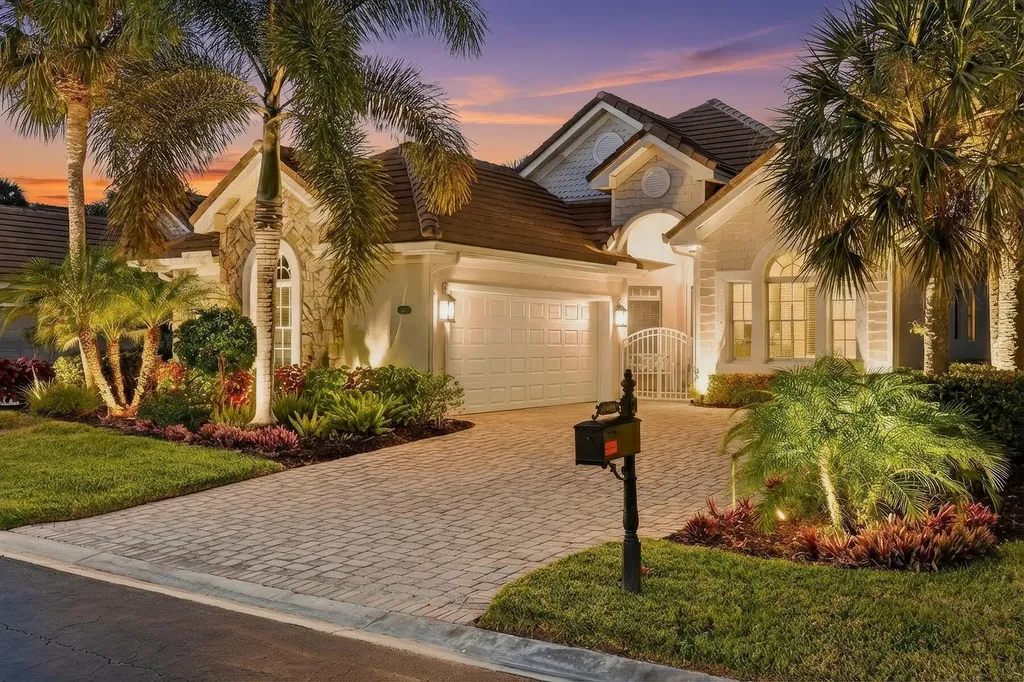 8425 Mallards Way Naples FL 34114