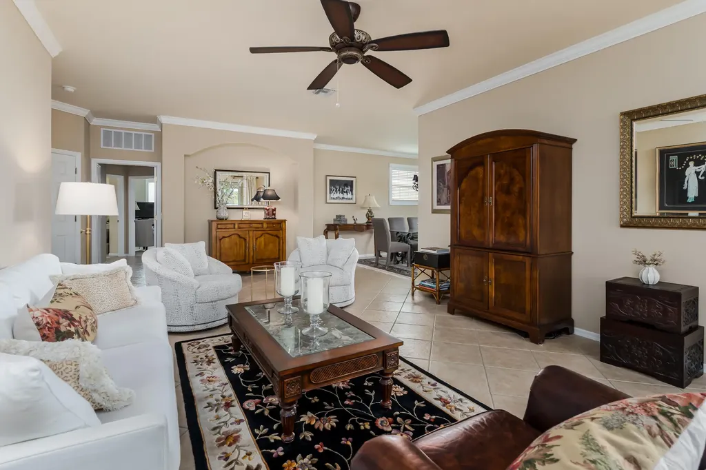 3989 Bishopwood Court W Naples FL 34114