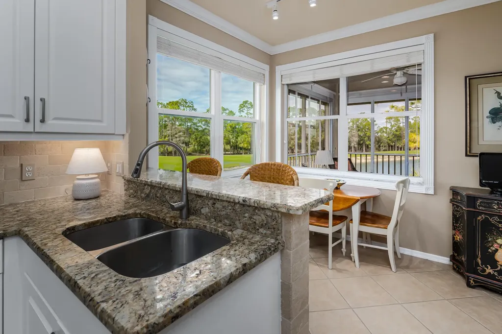 3989 Bishopwood Court W Naples FL 34114