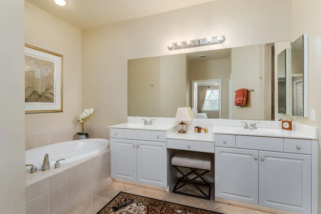 3989 Bishopwood Court W Naples FL 34114