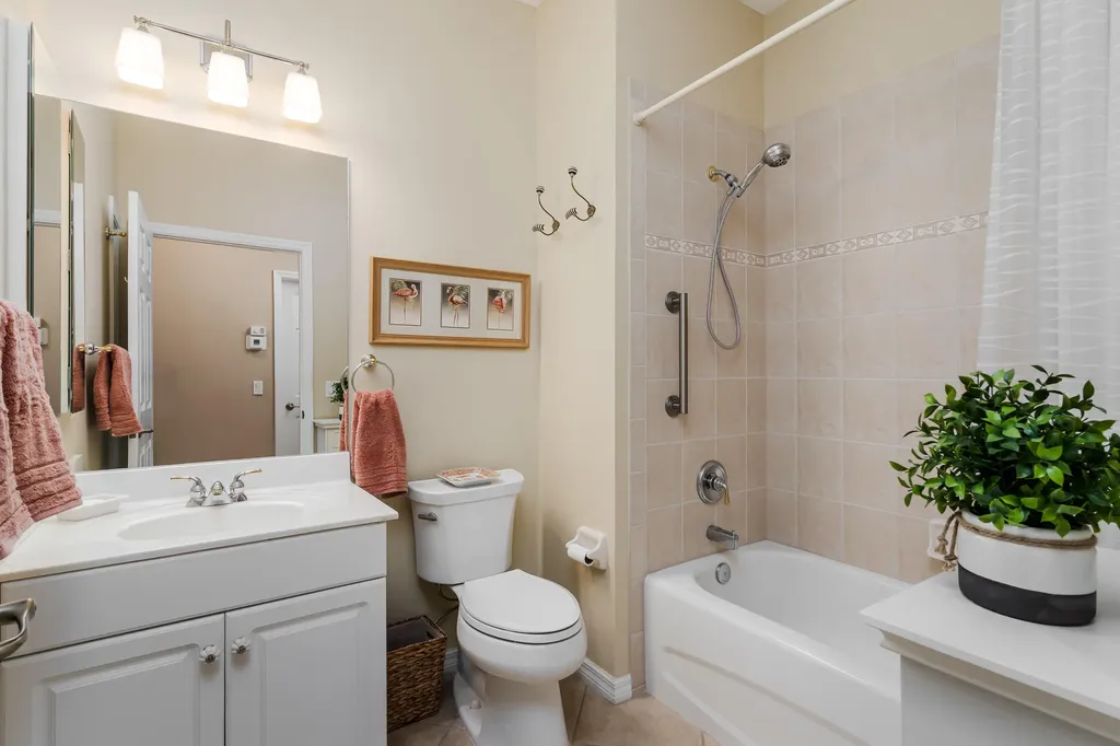 3989 Bishopwood Court W Naples FL 34114