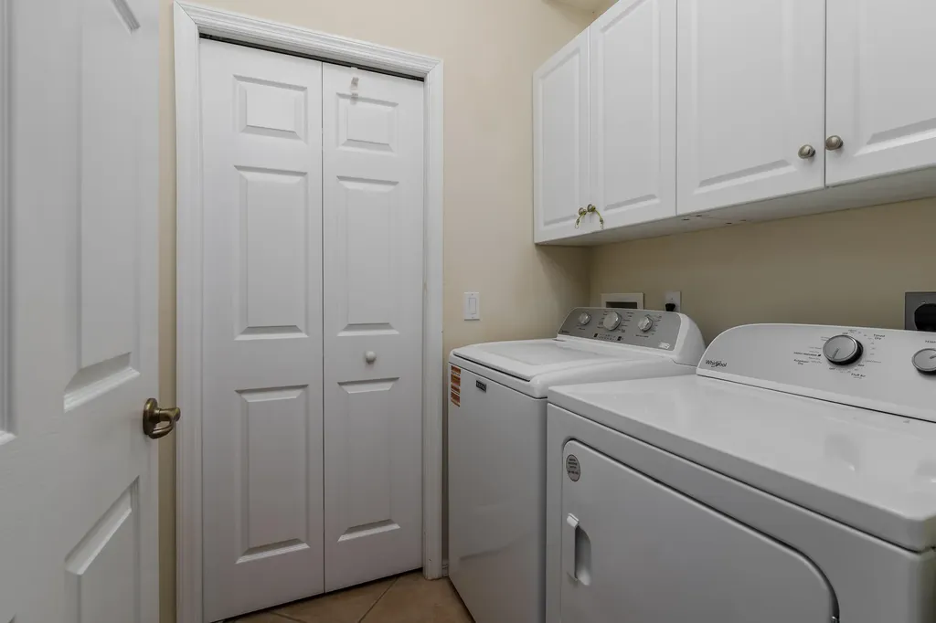 3989 Bishopwood Court W Naples FL 34114