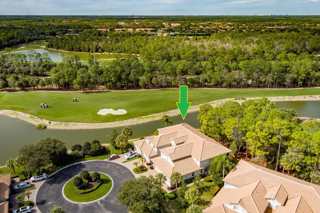 3989 Bishopwood Court W Naples FL 34114