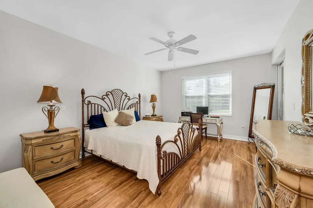 1285 Rialto Way Naples FL 34114