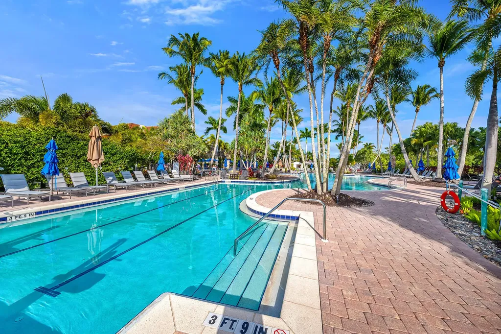 1285 Rialto Way Naples FL 34114