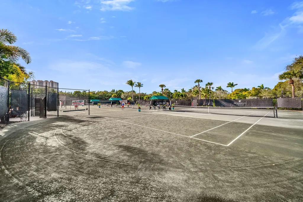 1285 Rialto Way Naples FL 34114