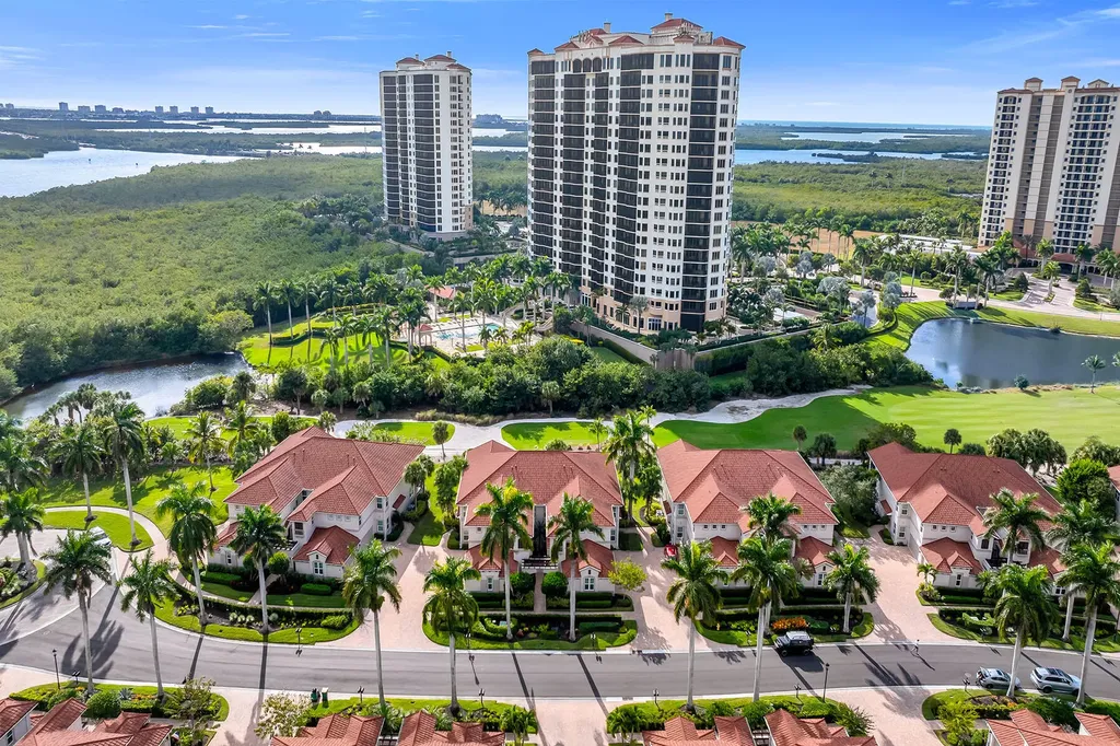 1285 Rialto Way Naples FL 34114