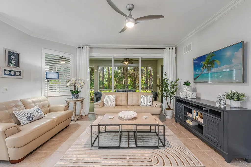 2012 Tarpon Bay Drive N Naples FL 34119