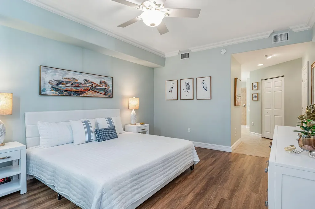 2012 Tarpon Bay Drive N Naples FL 34119