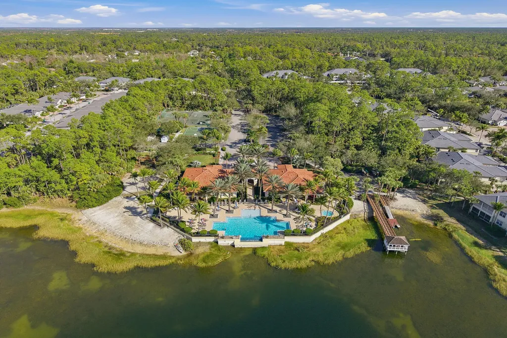 2012 Tarpon Bay Drive N Naples FL 34119