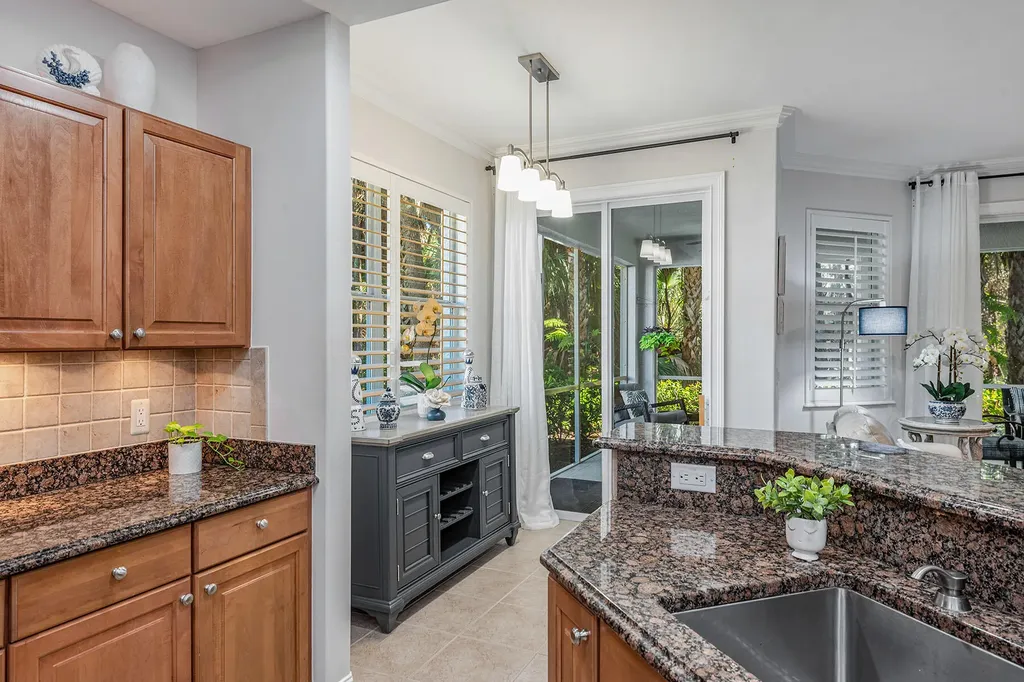 2012 Tarpon Bay Drive N Naples FL 34119