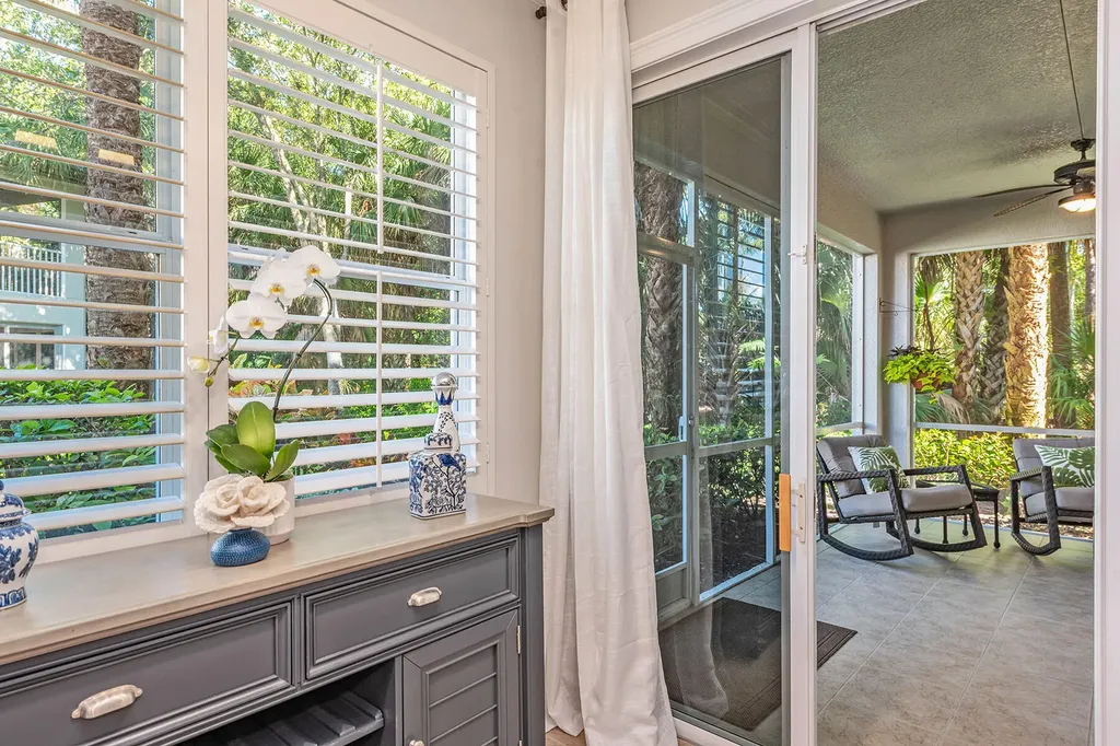 2012 Tarpon Bay Drive N Naples FL 34119