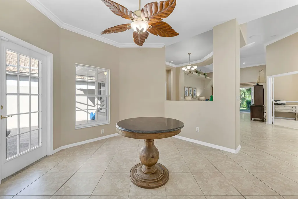 104 Glen Eagle Circle Naples FL 34104