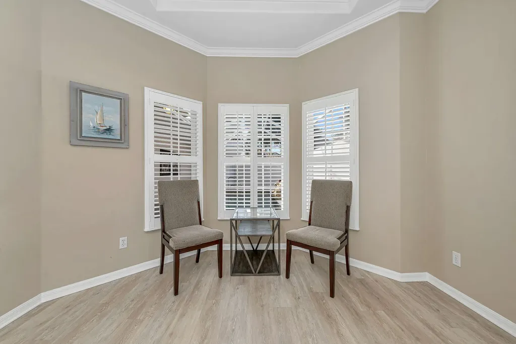 104 Glen Eagle Circle Naples FL 34104