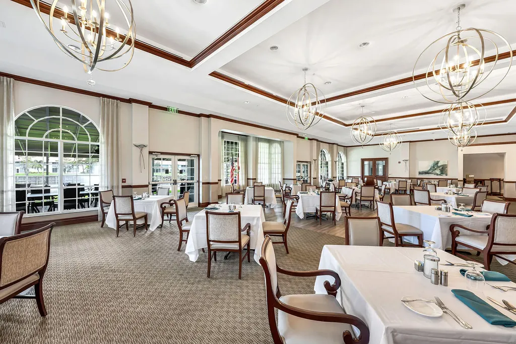 104 Glen Eagle Circle Naples FL 34104