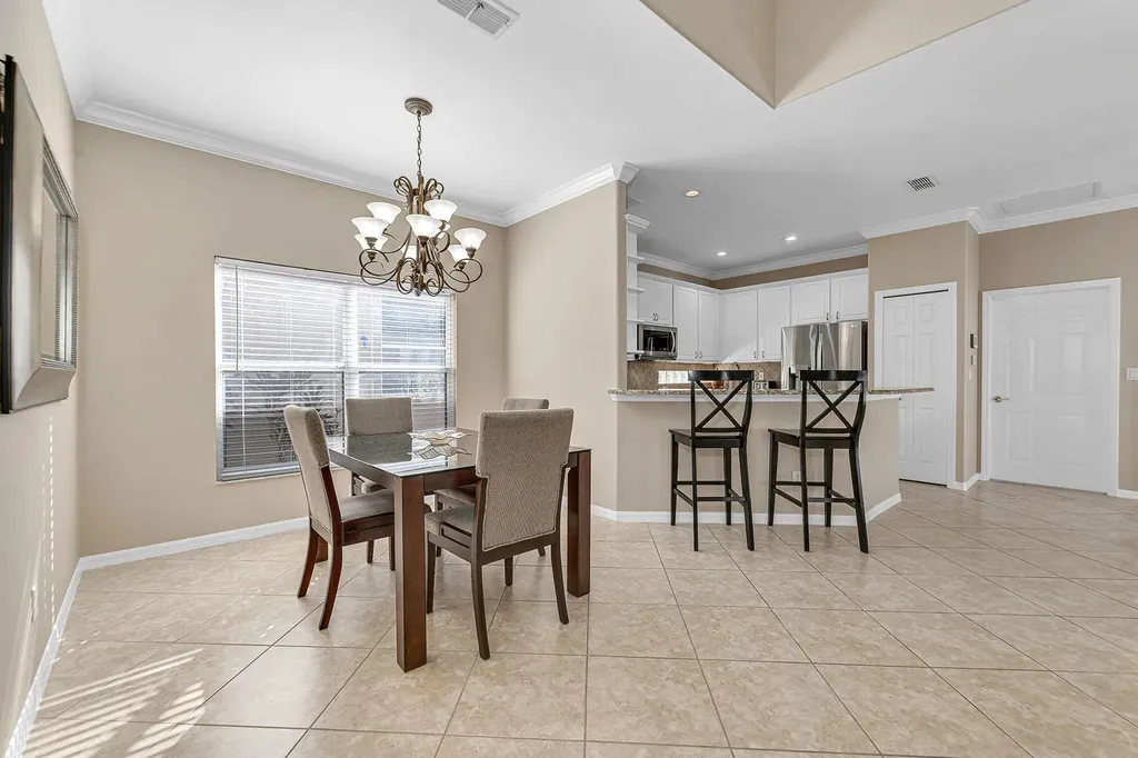 104 Glen Eagle Circle Naples FL 34104