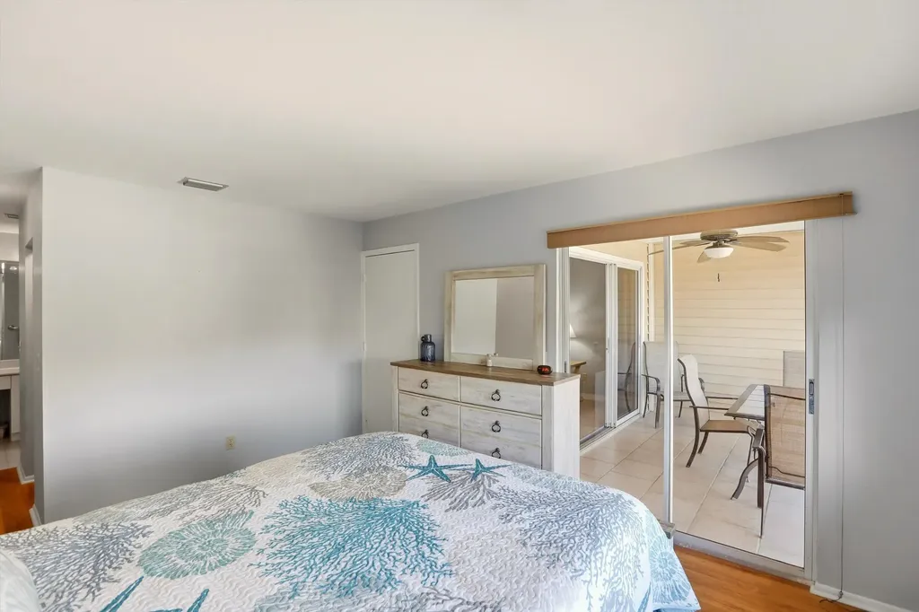 1060 Swallow Avenue Marco Island FL 34145