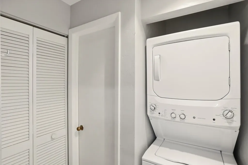 1060 Swallow Avenue Marco Island FL 34145