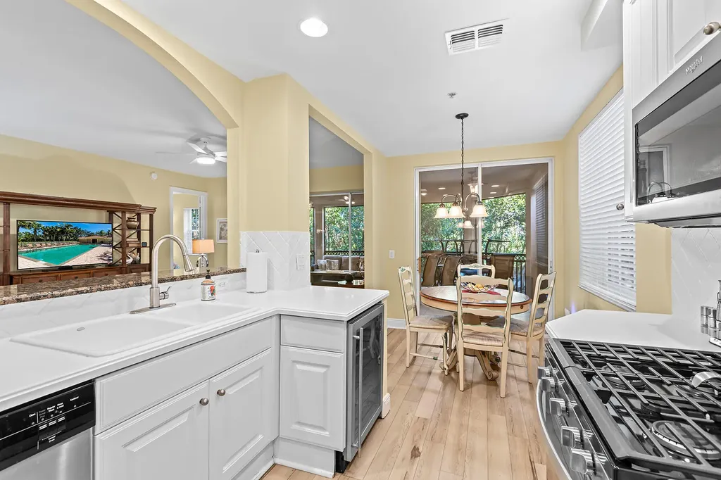 3985 Deer Crossing Naples FL 34114