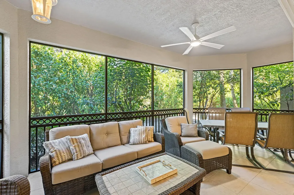 3985 Deer Crossing Naples FL 34114