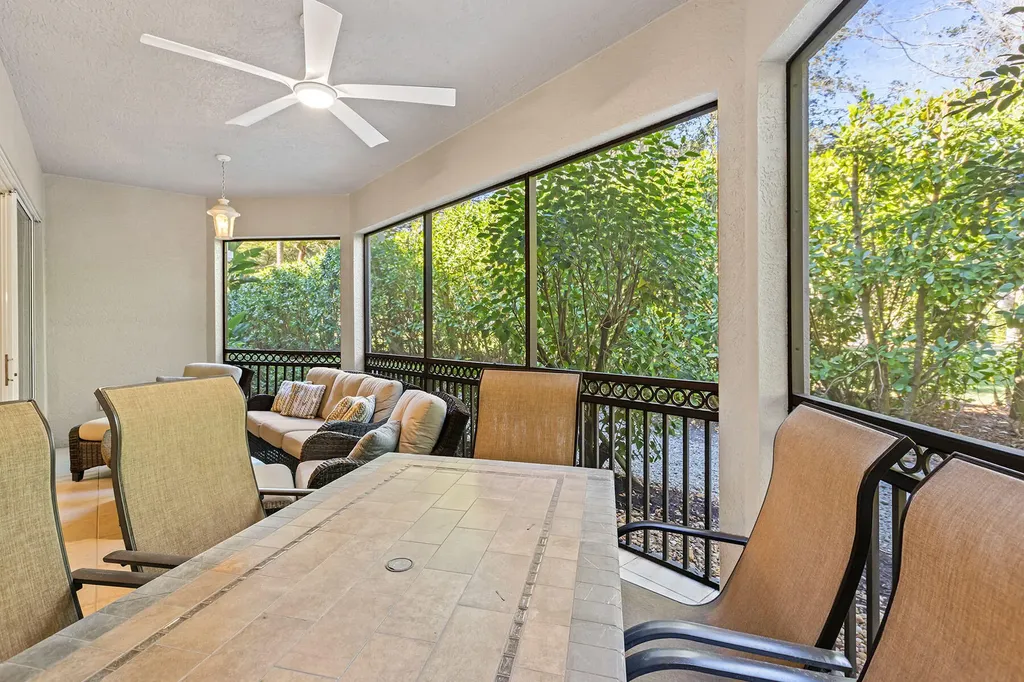 3985 Deer Crossing Naples FL 34114