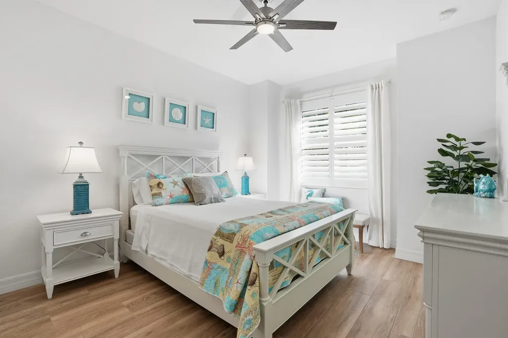 3022 Aviamar Circle Naples FL 34114