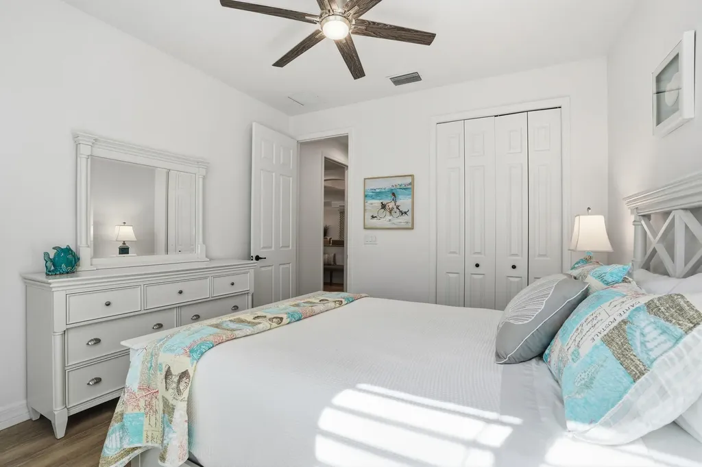 3022 Aviamar Circle Naples FL 34114