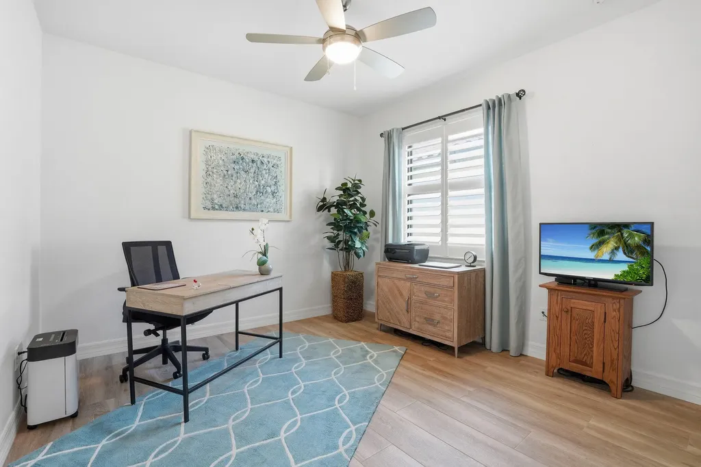 3022 Aviamar Circle Naples FL 34114