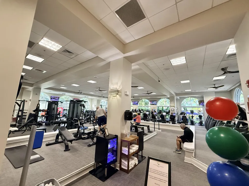 3022 Aviamar Circle Naples FL 34114