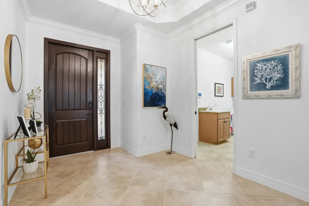 3022 Aviamar Circle Naples FL 34114