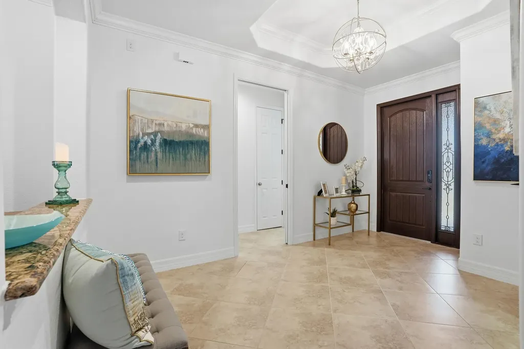 3022 Aviamar Circle Naples FL 34114