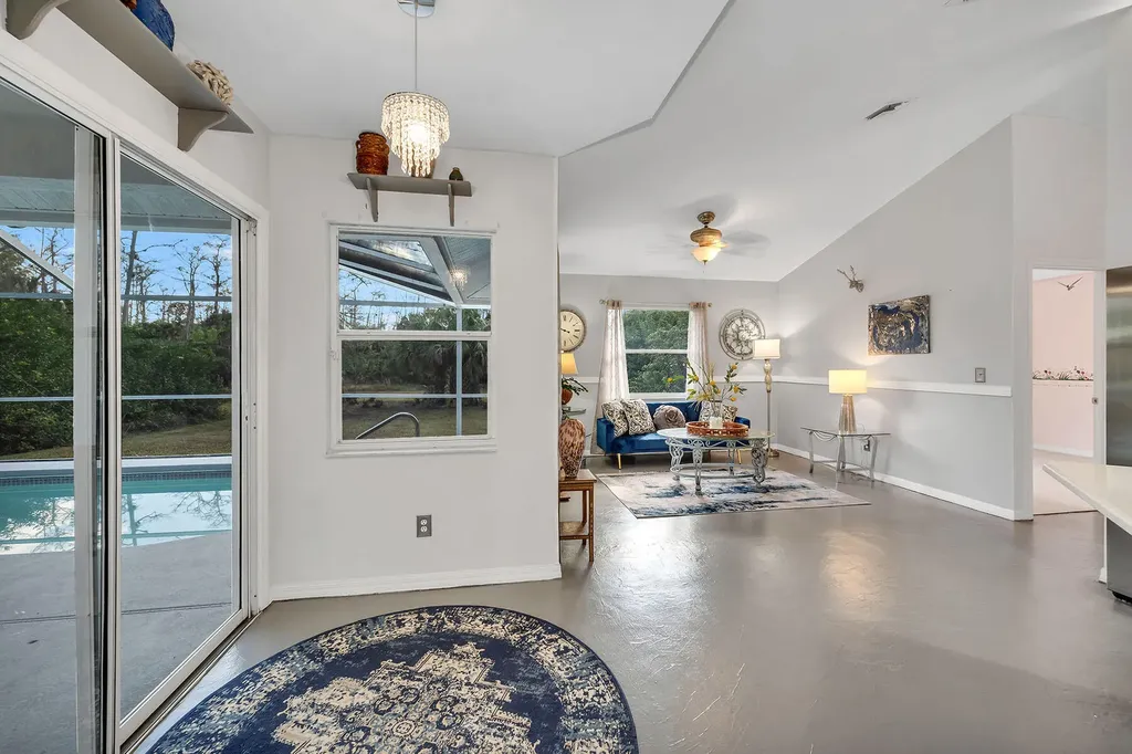 220 37th Avenue NE Naples FL 34120