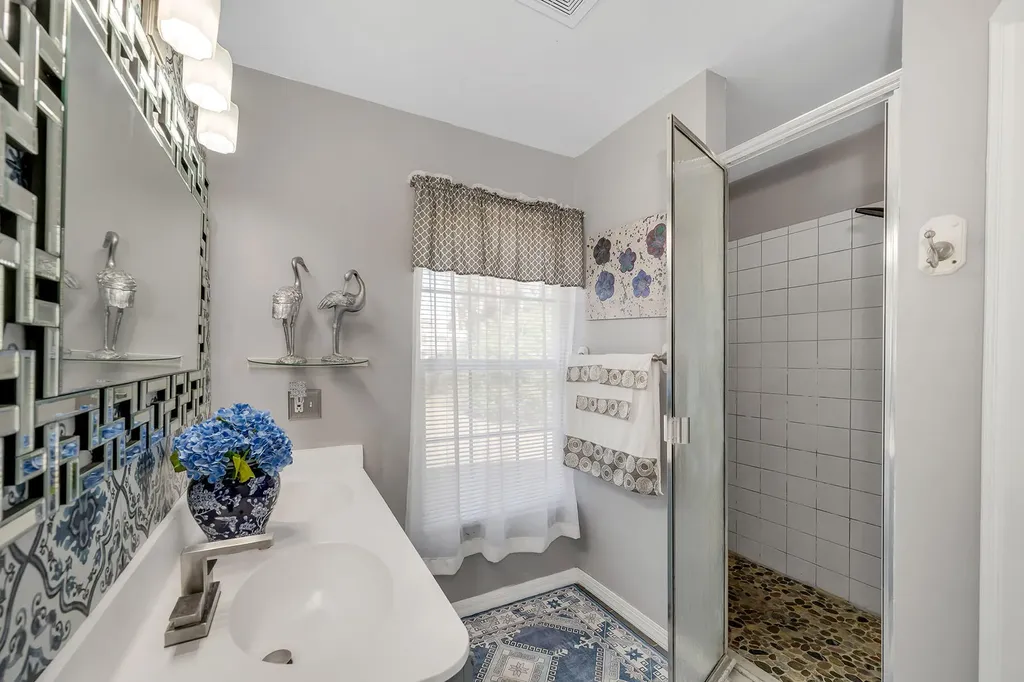 220 37th Avenue NE Naples FL 34120