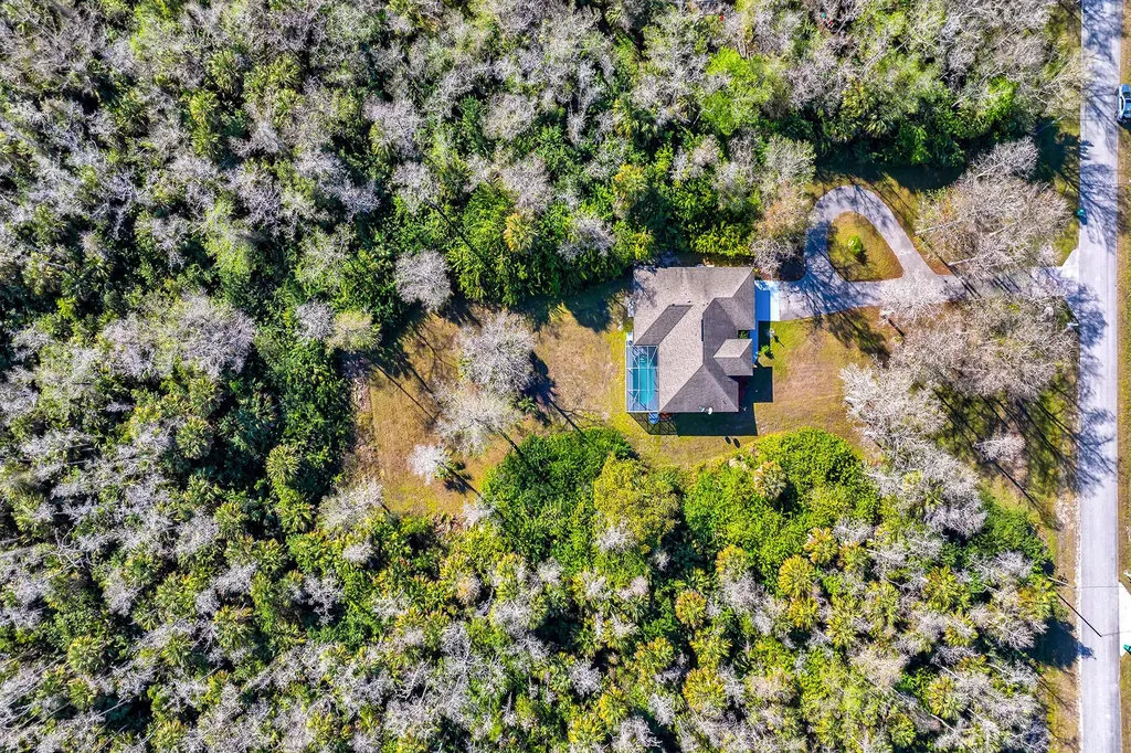 220 37th Avenue NE Naples FL 34120